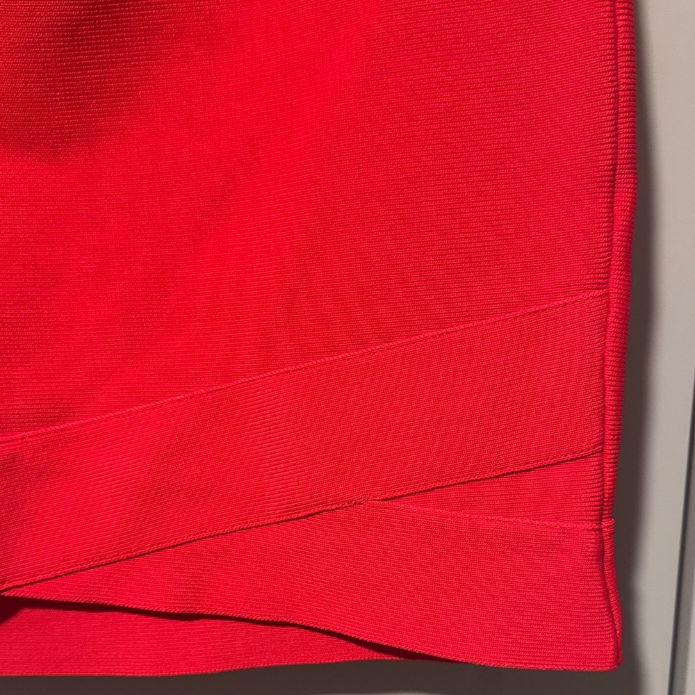 BCBGMaxAzria Vibrant Red Mini Skirt Bandage - Picture 2 of 4